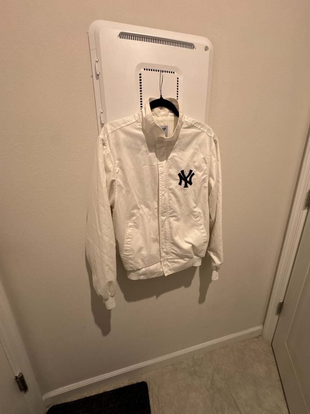 Vintage Swingster New York Yankees White Full-Zip Jacket Medium Made in USA